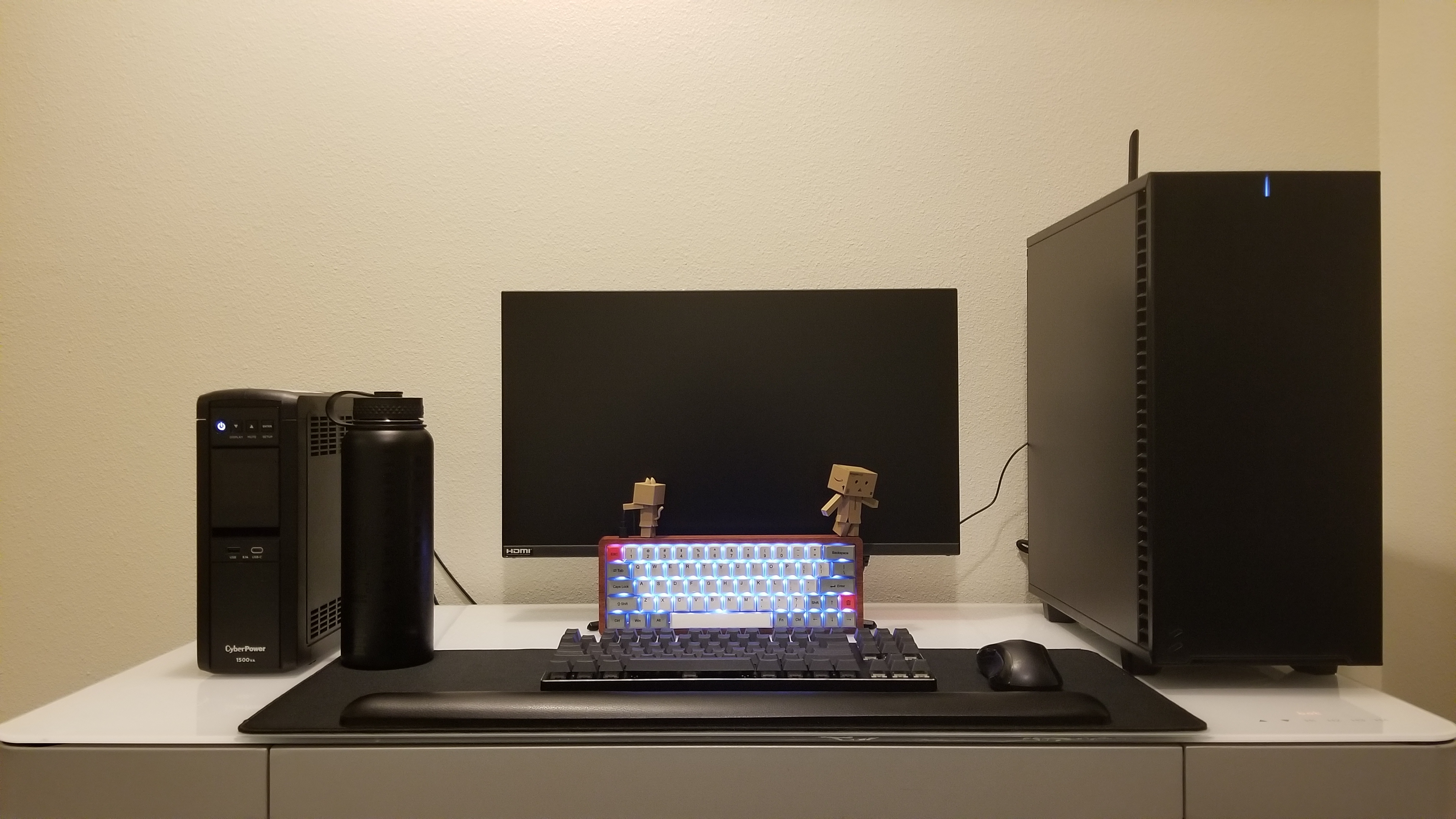 1 Desk 2 Keyboards